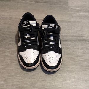 Nike panda dunks light wear but washable